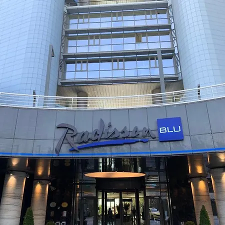 Flat For Rent In With Sea View, Pool, Gym * Istanbul
